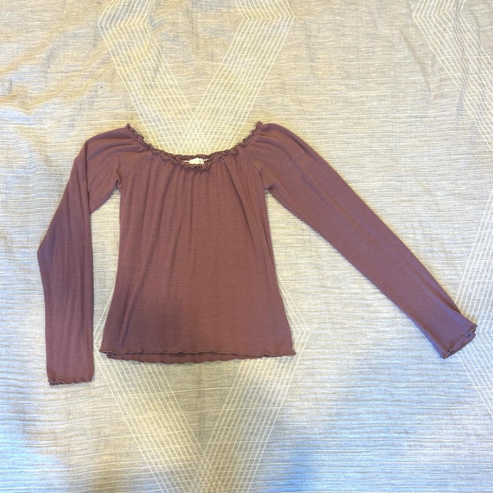 Women's Long Sleeve Off The Shoulder Top in Mauve